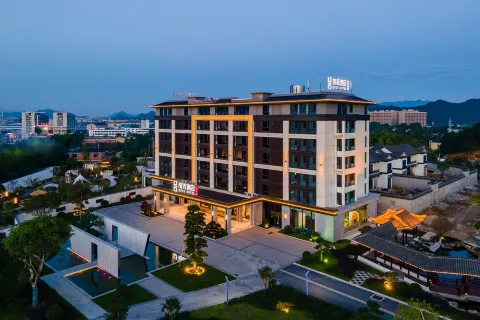 Mineral Romance Resort Hotel
