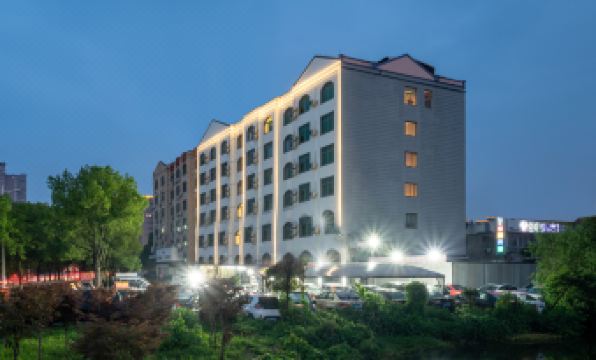 SGLL Zero Pressure Intelligence·Cinema Designer Hotel (Luqiao Branch)