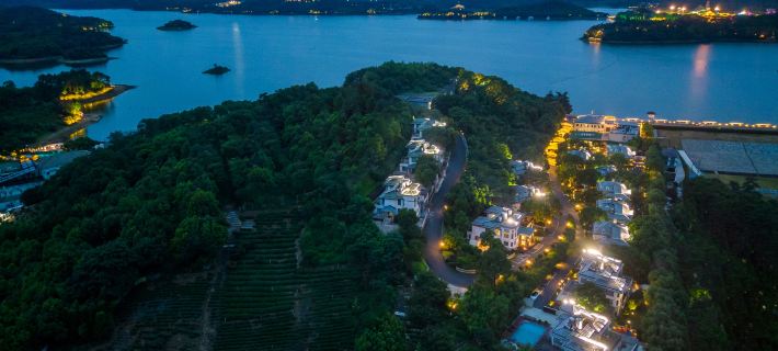 Tianmu Lake Puyue Yundi Holiday Inn Hotéis em Liyang