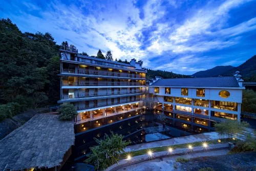 Wuyishan Hongpao Xunyou Tea Space Aesthetics Holiday Mountain Residence