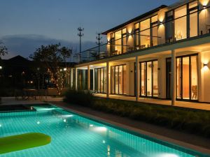 Xiaoxia Bay Fishing Pool Holiday Villa