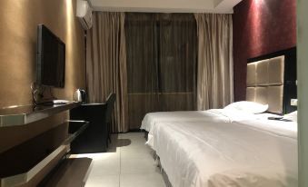 Tianyi Boutique Hotel (Jingzhou Lianghu Market)