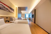 Korla Golden Phoenix Business Hotel (Grand Bazaar Peacock River)