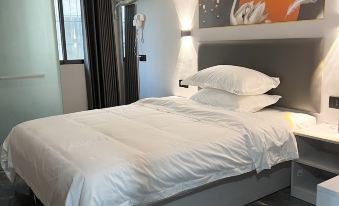 Manze Haoting Hotel (Hezhou University)
