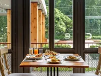 Flora Creek Chiang Mai Hotel a Hang Dong