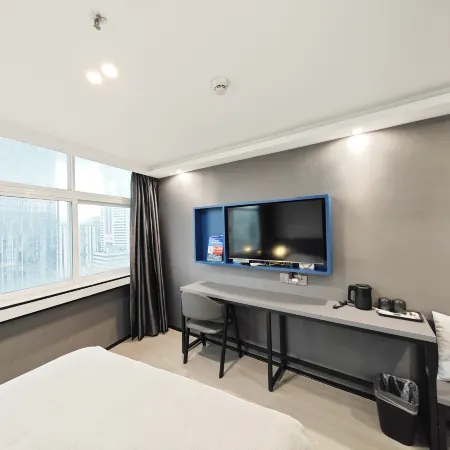 Fuyide Hotel Shenzhen（Dongmen Old Street store）
