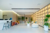 Yunyi Smart Sleep Hotel (Yunzhou Chunyu Auto City, Wucheng District)