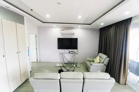 Chequers Suites Subic Bay