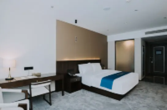 Luzhou Port Investment International Hotel