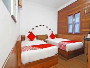 OYO 210 Hotel Five 2