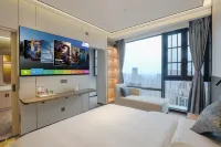 雲境高空江景飯店（武漢綠地國際金融城武昌江灘店）