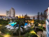 Oaks Gold Coast Calypso Plaza Suites Hotels in Coolangatta