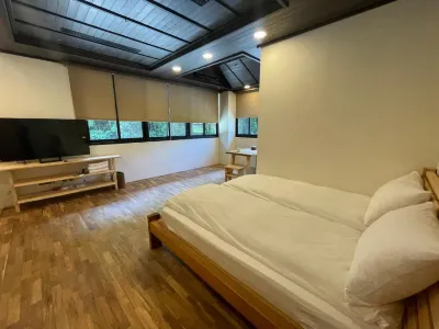 Efarm Homestay Hotels in Shuili Township