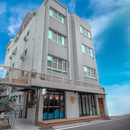 Light Hostel Chiayi Отели рядом с достопримечательностью «Chiayi Cultural And Creative Industries Park»