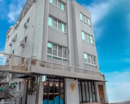 仲青行旅（嘉義館） 嘉義市酒店