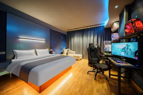 Yueta X E-sports Hotel (Overseas Chinese Middle School)