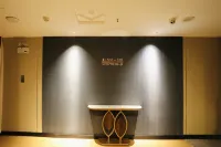 Xinghe Business Hotel