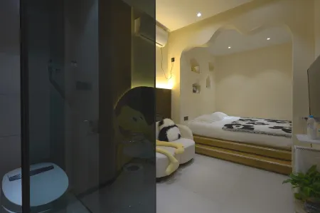 Buyan Tea-themed Stay (Zhongshan Street) Отели рядом с достопримечательностью «Shaanxi University of Science and Technology»