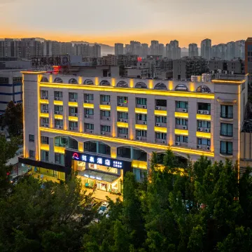 Mingquan Light bamboo Hotel
