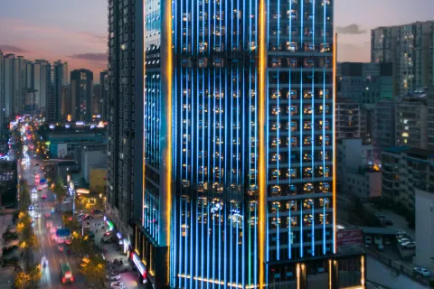 쭌이 런화이 IntercityHotel 호텔