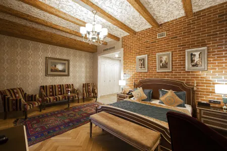 Sapphire Bayil Hotel Отели рядом с достопримечательностью «Дворец Ширваншахов»