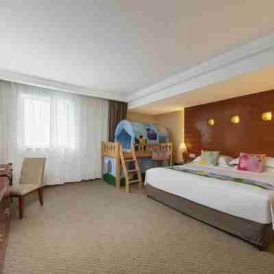 Huayang Plaza Hotel Rooms