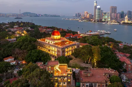 YIJU Hotel at Gulangyu Islet Отели рядом с достопримечательностью «Xiamen Botanical Garden»
