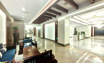 Hanzhong Rongjia International Hotel (Hanjiang Wetland Park Store)