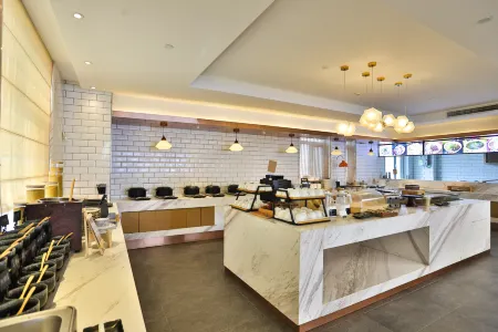 Atour Hotel Changchun High-tech Zone Отели рядом со станцией Changchun West Railway Station