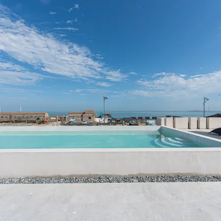 Pingtan 8 nautical miles pool sea view homestay