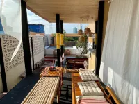 Blu Cabin Ari Stylish Gay Poshtel Отели рядом с достопримечательностью «Станция BTS Ари»