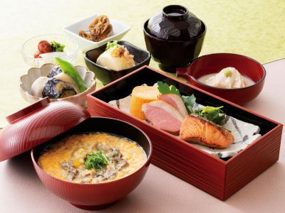 料理 ホテル阪急インターナショナルの写真