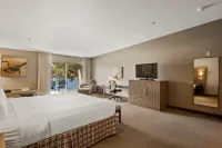 Executive Inn & Suites Oakland Hotels in Oakland