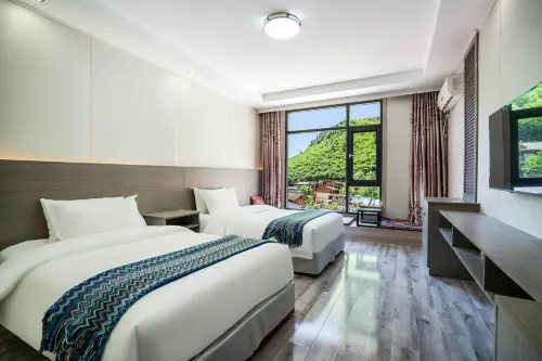 Jiuzhaigou Jiasizhuo Gecang Inn