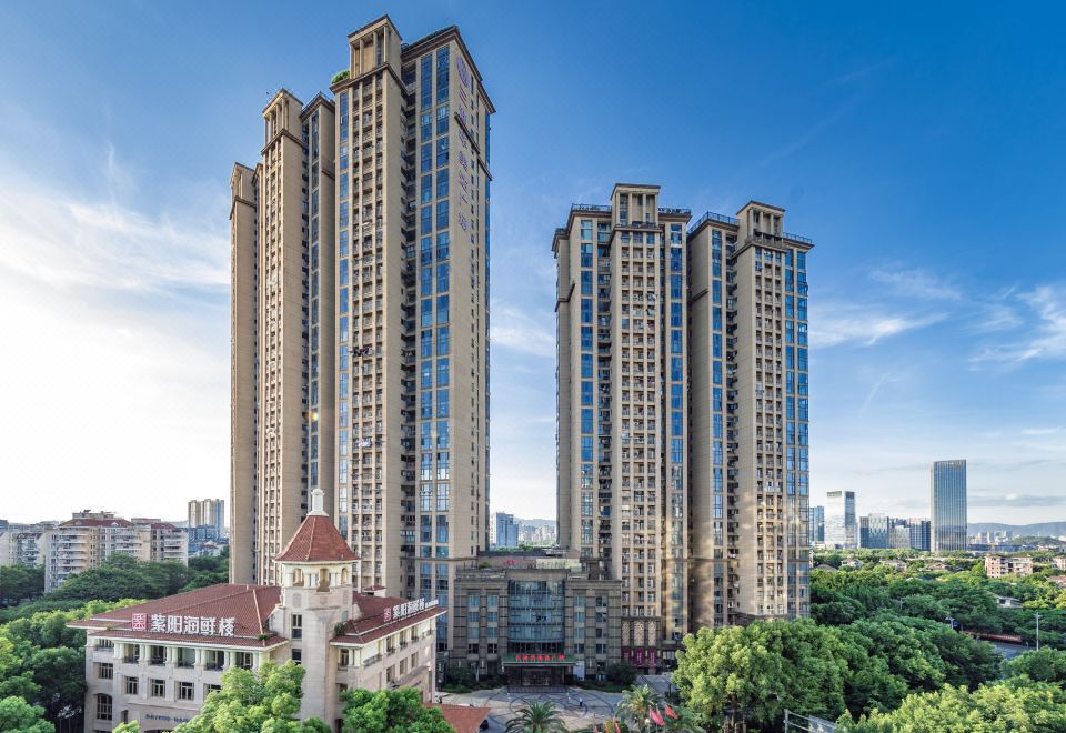 三迪华美达广场酒店（福州仓山万达店）外景图