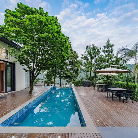 YuanYuanXiang Forest Retreat