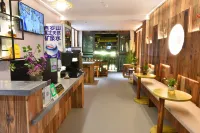 夢緣·一線江景·沱江精品民宿（鳳凰古城虹橋店）