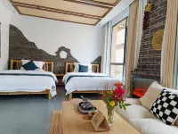 Lueyang Qiang Township hermit homestay فنادق في ليُ يانغ