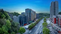 Four Seasons International Hotel (Shiyan Beijing Middle Road University Town) Các khách sạn gần Shiyan Gymnasium