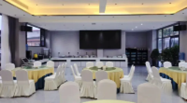 Dongshan Xiaozhu Hotel