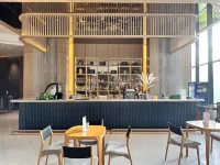 The Cam Ranh Oceanview - ที่มีบาร์