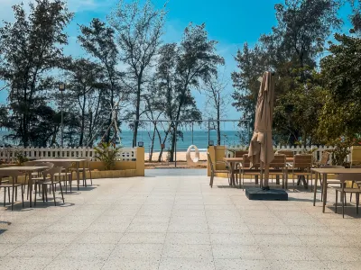 Clouds Seaside Homestay 동핑 펄베이 호텔