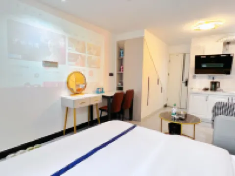 Yuni Light Luxury Apartment (Fuzhou Vientiane City)