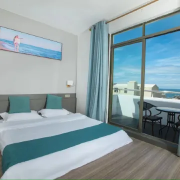 Weizhou Island Lanting Seaview Garden Inn (Dishui Danping Beach Branch) Отели рядом с достопримечательностью «Moon Square»