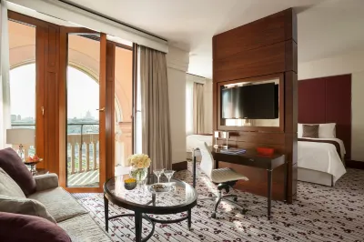 Four Seasons Hotel Moscow Các khách sạn gần Church of the Holy Prophet Elijah