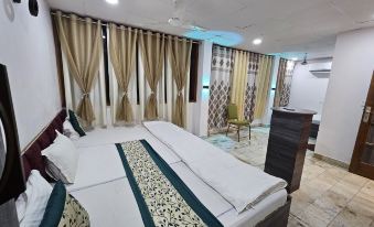 The Fazar Residency Near Hazrat Nizamuddin Dargah