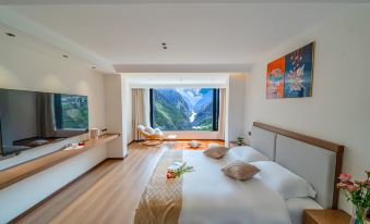 Tiger Roar · Yunbo Jinsha | Snow Mountain Mountain Craftsmen Design Canyon Beauty Stay