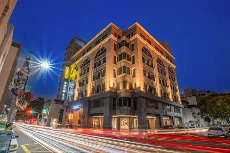 CHECK inn Taichung Wenxin Zhongqing Отели рядом с достопримечательностью «Gen.Sun Li-Jen Residence»