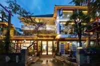 青城·顯赫私湯民宿 鴛鴦井附近的飯店