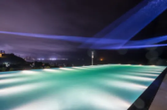 Huidong Twin moon bay  Peninsula Hotel Hotels in Huidong